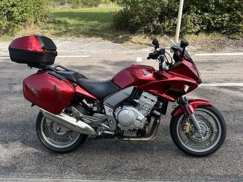 Moto HONDA 2012 occasion Lorris 45260