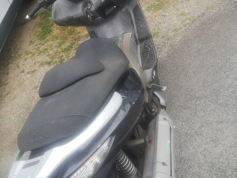 Scooter KYMCO 2006 occasion Privezac 12350