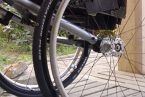 Handicap : comment la loi oblige les bailleurs � adapter leurs logements