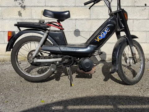 Pi&egrave;ces et &eacute;quipements Moto - Scooter - Quad Pi&egrave;ces et &eacute;quipements Moto - Scooter - Quad  occasion Voujeaucourt 25420