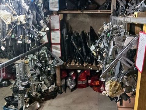 Pi&egrave;ces et &eacute;quipements Voiture Pi&egrave;ces et &eacute;quipements Voiture  occasion Perpignan 66000