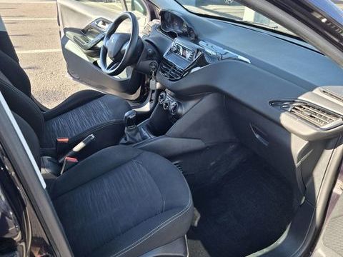 Peugeot 208 1.2 VTi 82ch BVM5 Active 2013 occasion Sainte-Marie 97438