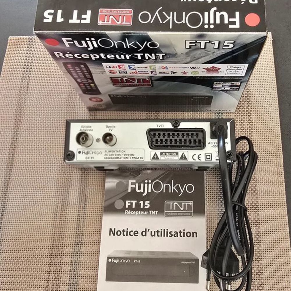 R&eacute;cepteur d&eacute;codeur TNT complet FUJIONKYO, FT-15 Neuf Photos/Video/TV