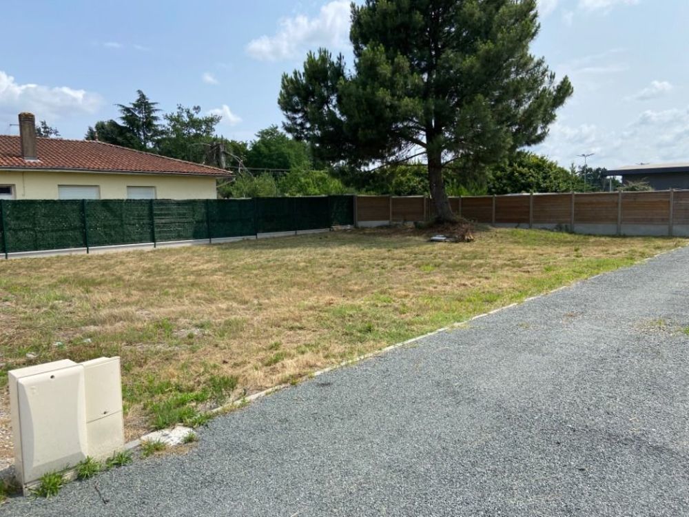   Pessac (33600)
