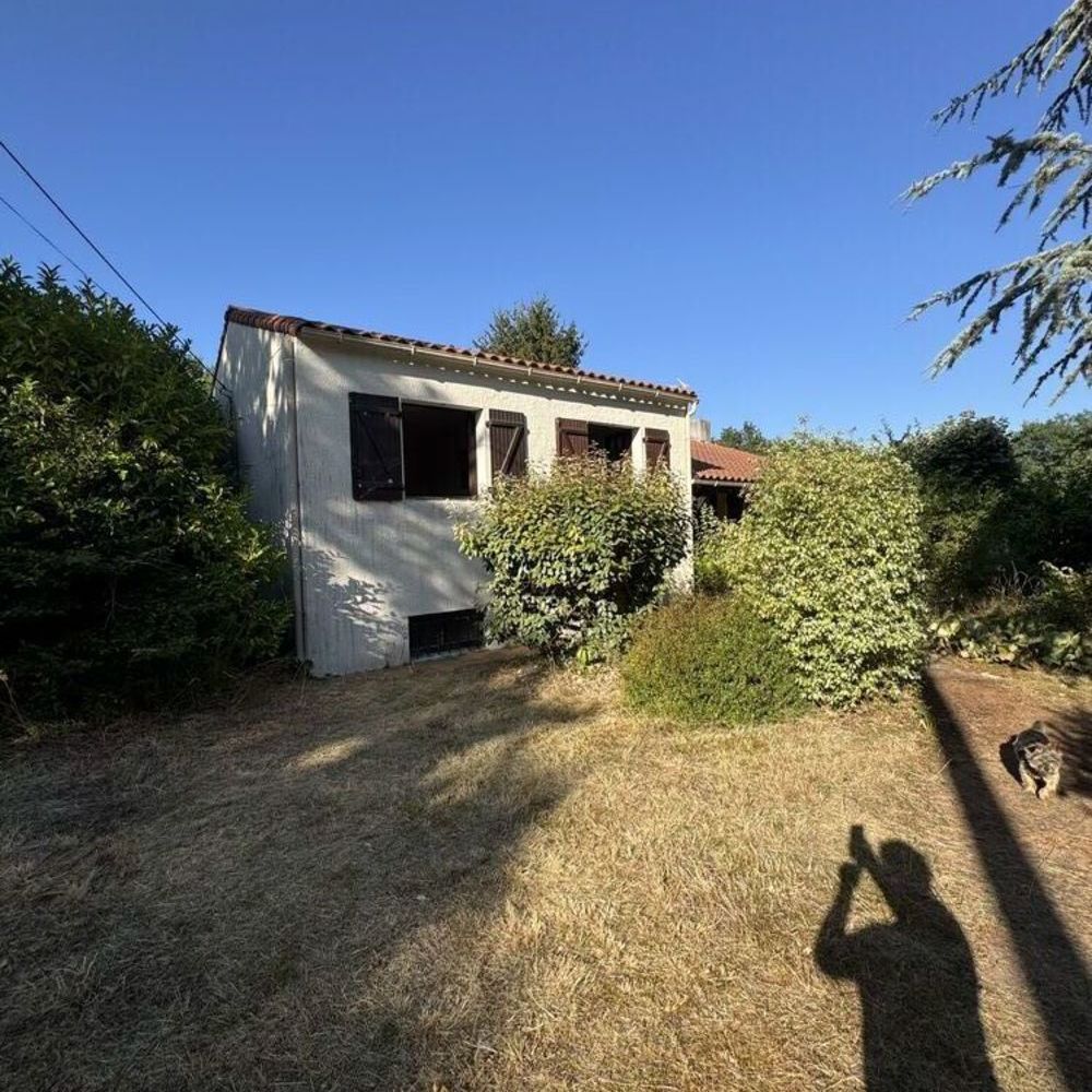 Location Maison Belle maison individuelle au calme pour un couple/ famille Landeronde