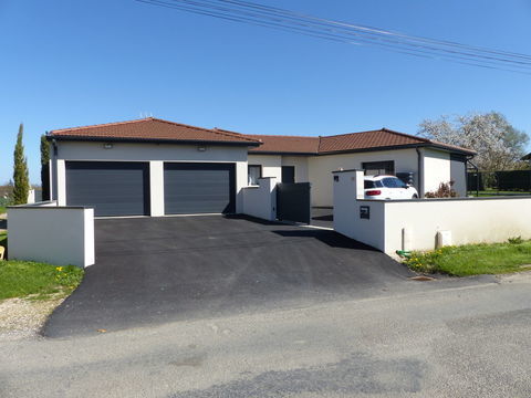   maison moderne plain pied Maison - 5 pi�ce(s) - 142 m�