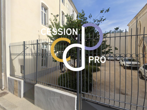 BUREAUX DE STANDING A LOUER QUAI DE LA FONTAINE 2400 30900 Nimes