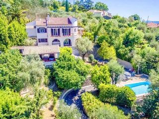  Maison � vendre 8 pi�ces 260 m�