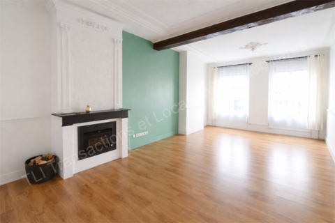   grande maison au coeur du village Maison - 5 pi�ce(s) - 150 m�