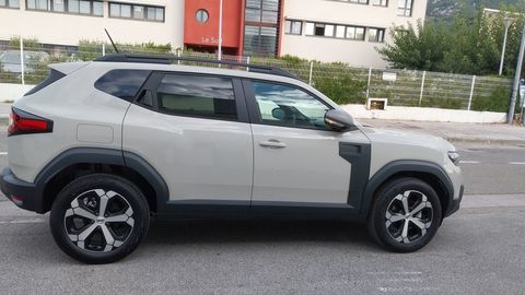 Dacia Duster FULL HYBRID 140 JOURNEY 2025 occasion Hy&egrave;res 83400