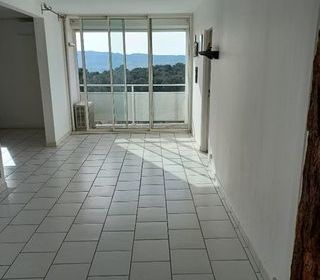  Appartement � vendre 4 pi�ces 79 m�