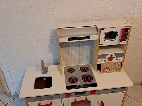 A donner cuisine pour enfants 0 Charquemont (25)