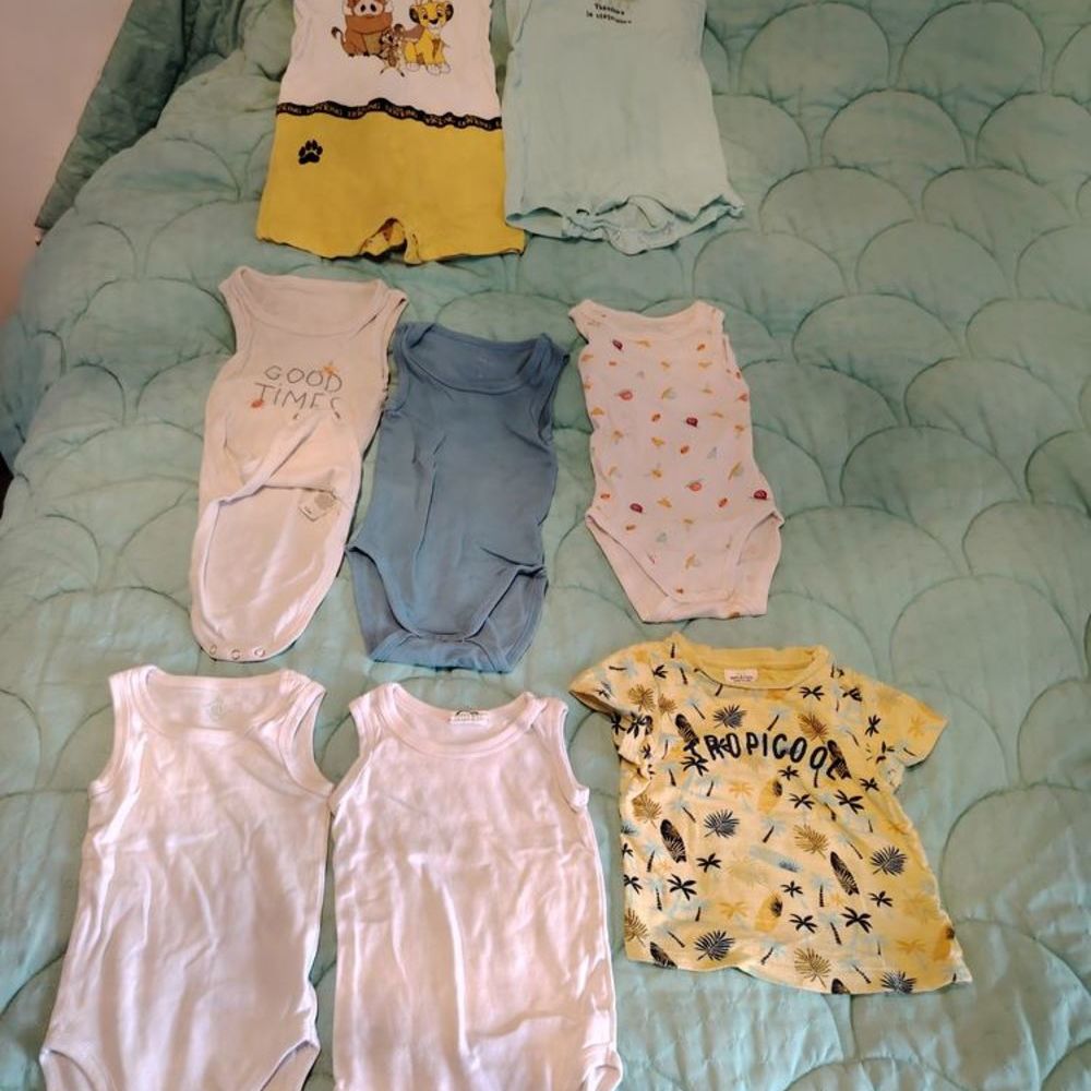 Vends lot de v&ecirc;tements 12 mois pour gar&ccedil;on. Vêtements enfants
