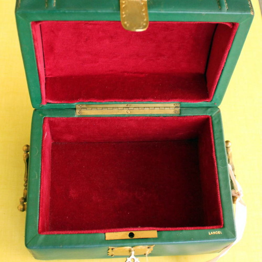 Coffret &agrave; bijoux cuir vert LANCEL Maroquinerie