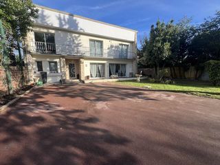  Maison � vendre 9 pi�ces 270 m�