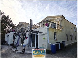  Maison � vendre 8 pi�ces 213 m�