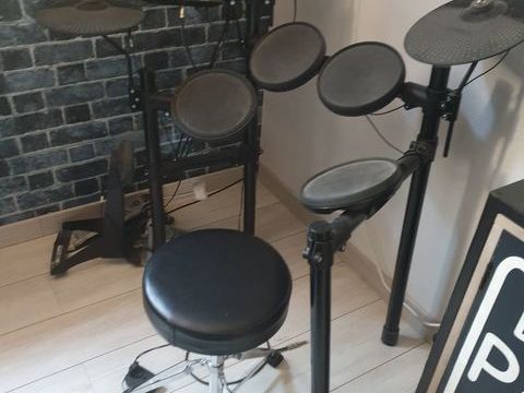 BATTERIE DTX452K 280 Aimargues (30)