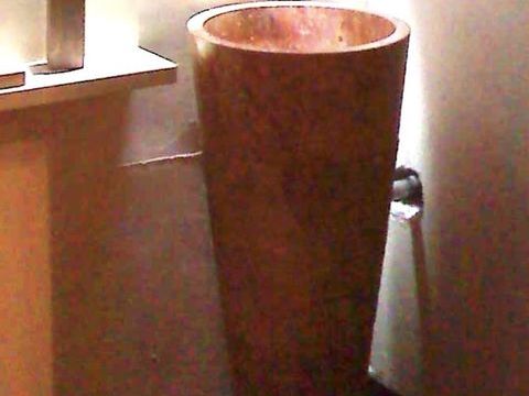 Vasque conique marbre rose 120 Paris 8 (75)