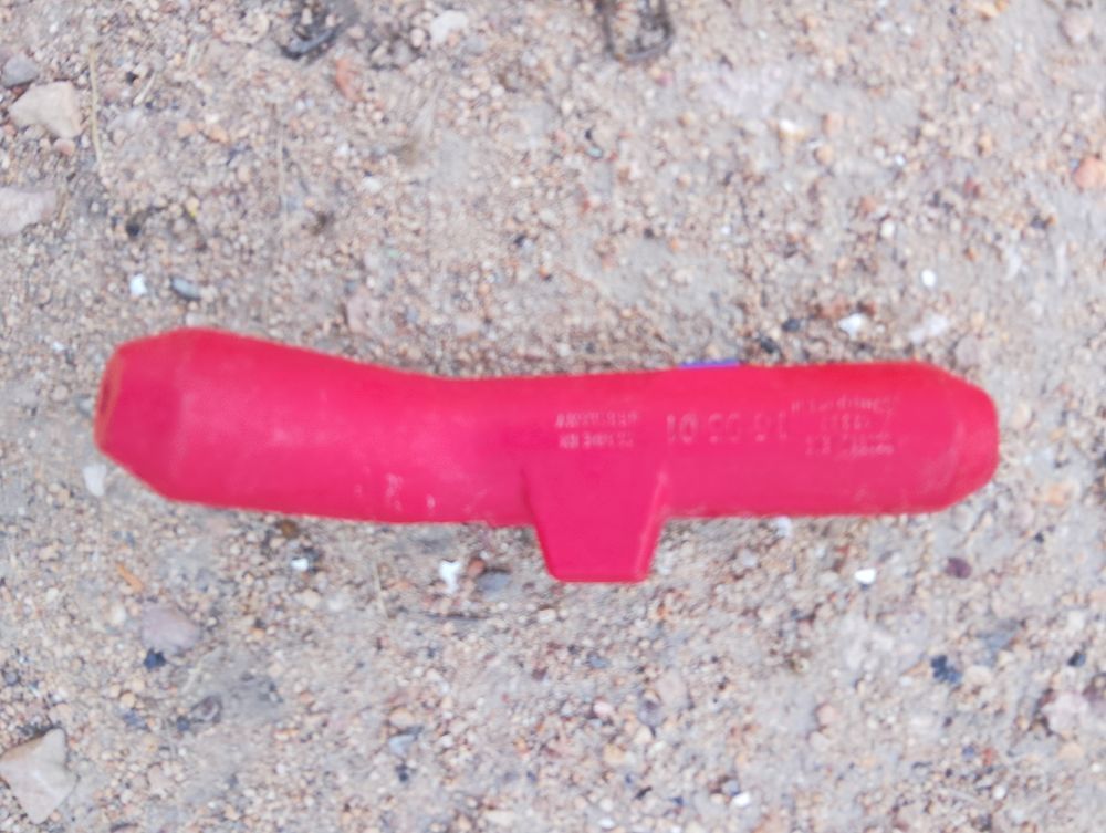 KNIPEX ErgoStrip Outil &agrave; d&eacute;gainer droitier Bricolage