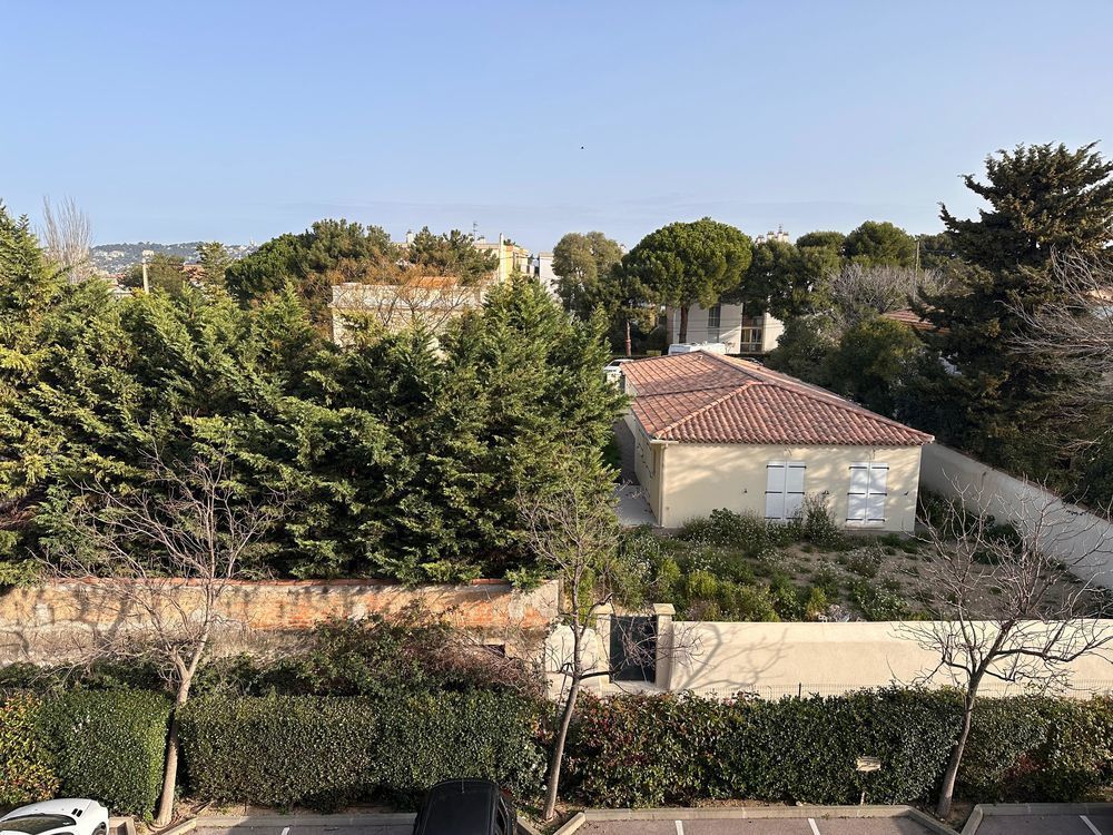 Vente Appartement T2 46m² carrez + terrasse 8m² + parking calme sans vis à vis Marseille 8
