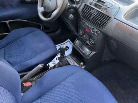 Fiat Punto 1.9 JTD Cult 2001 occasion Montreuil 93100