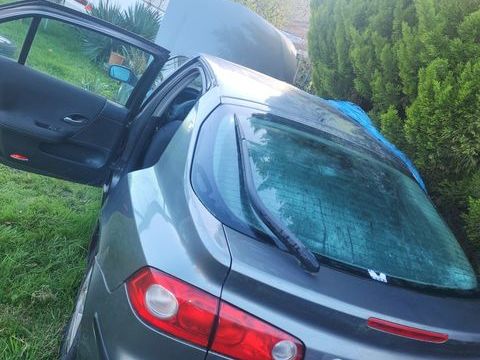 Renault Laguna II Laguna 1.9 dCi 110 FAP Authentique 2006 occasion Parc&eacute; 35210