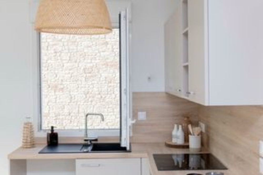 Maisons neuves   Saint-�tienne-du-Gr�s (13103)