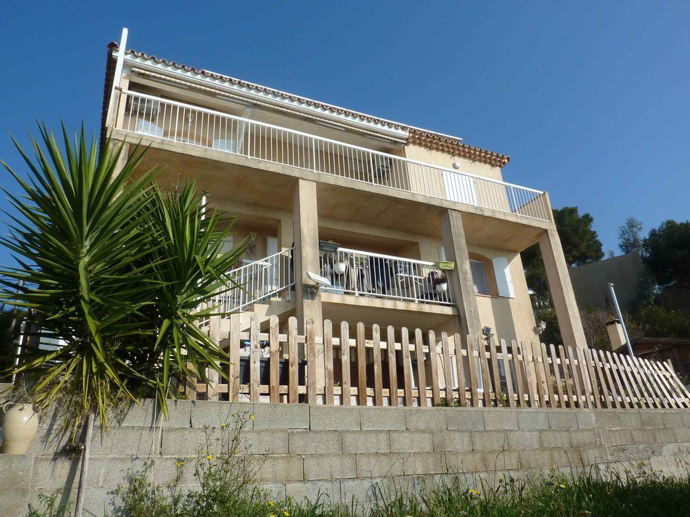 � vendre  Villa Ensu�s-la-Redonne (13820)