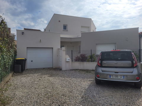   Maison r�cente 168m2 quartier mairie/Savine au c?ur de Guilh Maison - 6 pi�ce(s) - 168 m�