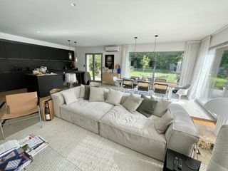  Maison � vendre 8 pi�ces 300 m�