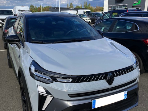 Renault Captur E-Tech full hybrid 145 esprit Alpine 2025 occasion Les Sables-d'Olonne 85180