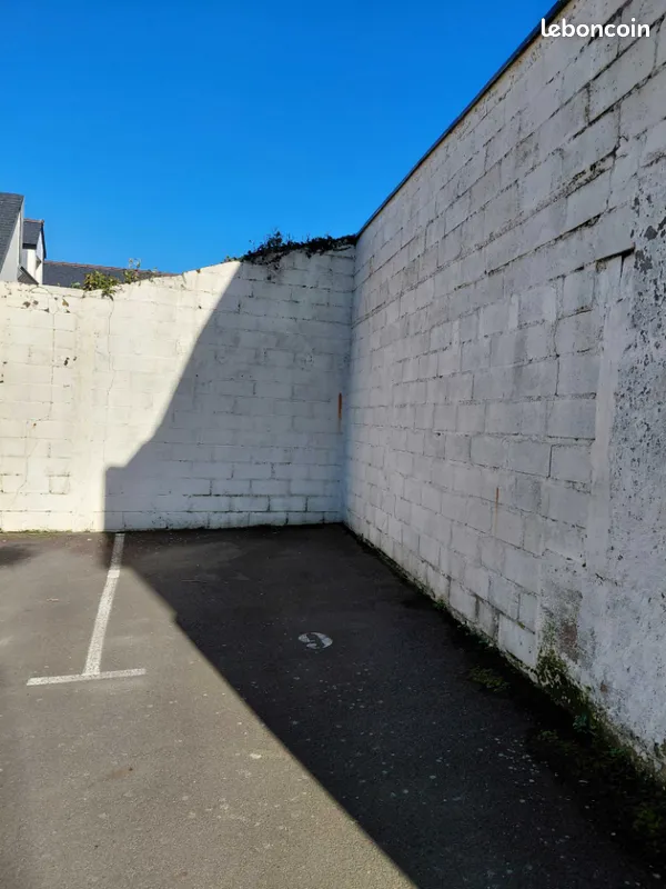  Parking / Garage � louer 10 m�