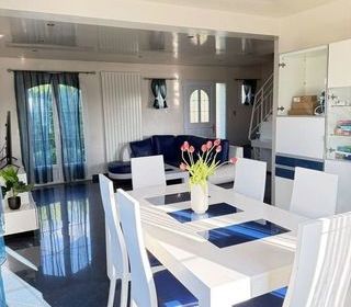  Villa � vendre 8 pi�ces 250 m�