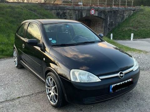 Opel Corsa 1.2i 16v 75cv 2002 occasion Al&egrave;s 30100
