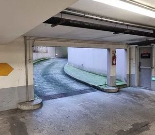  Parking / Garage � louer 10 m�