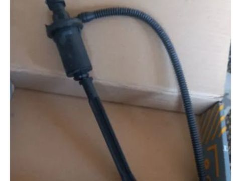 Pi&egrave;ces et &eacute;quipements Voiture Pi&egrave;ces et &eacute;quipements Voiture  occasion Domalain 35680