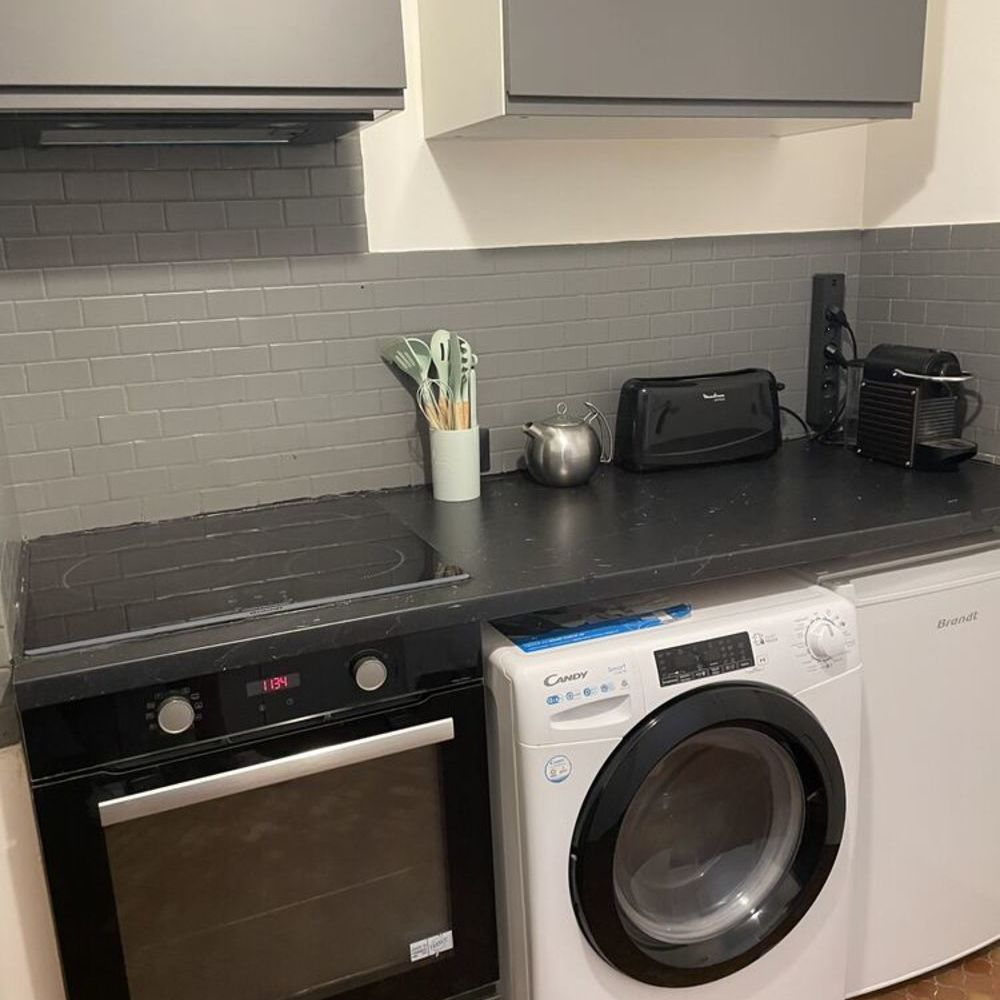 Vente Appartement Deux pièces à deux pas du parc des Buttes-Chaumont + cave Paris 19
