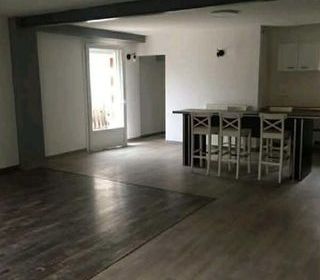  Appartement � louer 5 pi�ces 150 m�