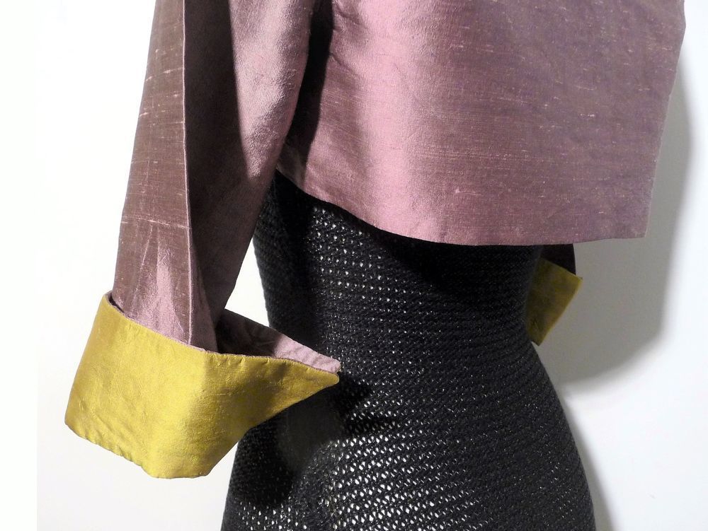 Bol&eacute;ro/ Veste Courte 100% Soie Violet et Anis et Manches 3/4 Vêtements