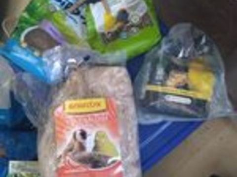   Vente matériel oiseaux et produits alimentaire  