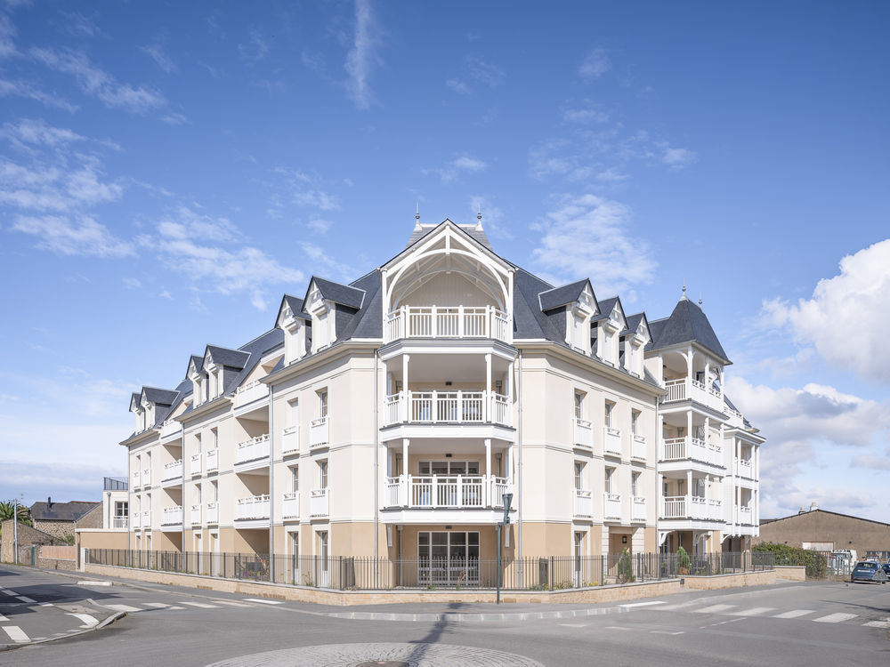   Dinard (35800)