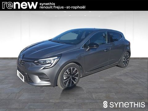 Renault Clio V Clio E-Tech full hybrid 145 Techno 2023 occasion Fr&eacute;jus 83600