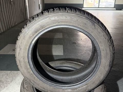 Pi&egrave;ces et &eacute;quipements Voiture Pneu voiture - roue  occasion Grenoble 38000