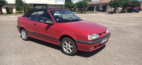 Renault R19 19 Cabriolet 1.8i 1994 occasion N&icirc;mes 30000