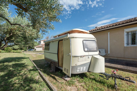ERIBA Caravane 1982 occasion Saint-Hilaire-d'Ozilhan 30210