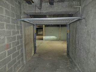  Parking / Garage � louer 12 m�