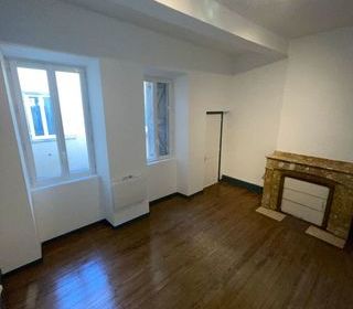  Appartement � louer 3 pi�ces 89 m�