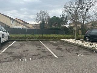  Parking / Garage � louer 10 m�