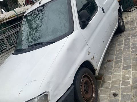 Peugeot Partner PARTNER CA 121 L2 1.6 HDI 90 FAP 2002 occasion Livry-Gargan 93190