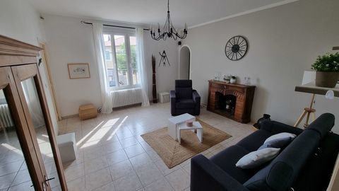   Magnifique appartement meubl� 81 m� ? L'Isle-sur-la-Sorgue Appartement - 4 pi�ce(s) - 81 m�